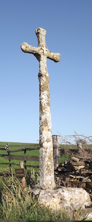 Croix monolithe